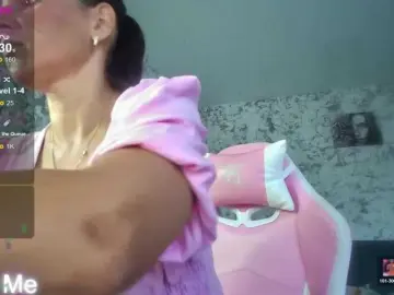 Bongacams Private Sex Chat of AwesomeGirlll