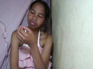 Bongacams Watch Live Sex Cams of ginah7
