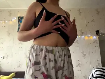 Bongacams Watch Live Sex Cams of LeannBernmen