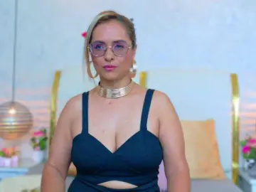 Bongacams Watch Live Sex Cams of MarylinsVega