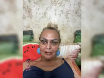 Bongacams Free Live Porn of GardenerofIllusions