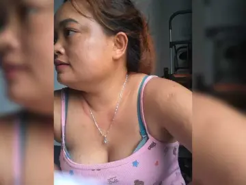 Bongacams Live Sex Cam of lyna2k