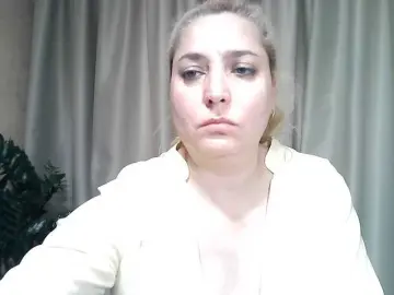 Bongacams Watch Live Sex Cams of KickaIricka