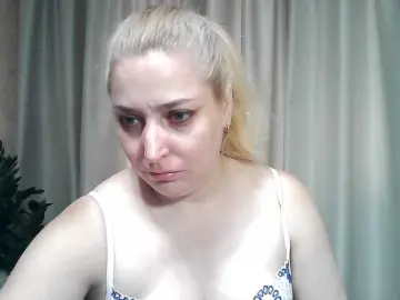 Bongacams Watch Live Sex Cams of KickaIricka