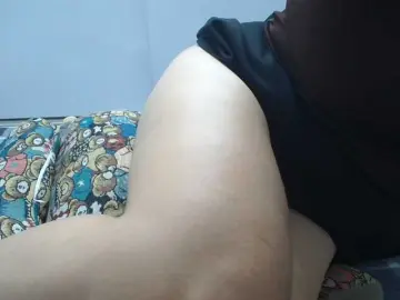 Bongacams Watch Live Sex Cams of ElenaSex90