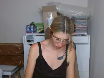 Bongacams Sex Chat of LunaVibe-V