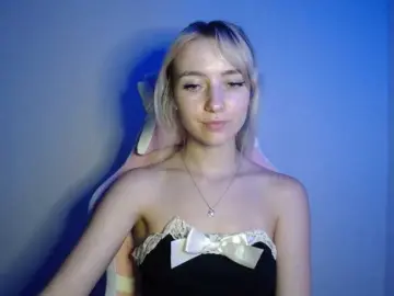 Bongacams Nude Webcam of LuciaGlow