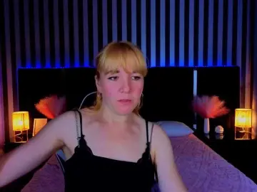 Bongacams Adult Video Chat of KirraSalute