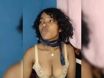Bongacams Free Live Porn of Candis02