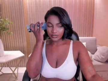 Bongacams Free Live Porn of SavannahStorm