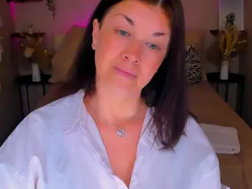 Bongacams Best Webcam of AnaMills