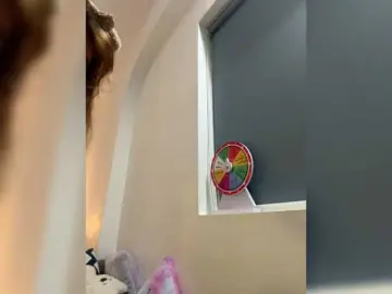 Bongacams Sex Chat of LittleDelora