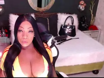 Bongacams Live Sex Cam of MadikeyHappy