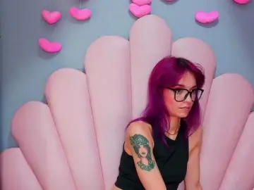 Bongacams Best live sex cam show of LUCYMILLER