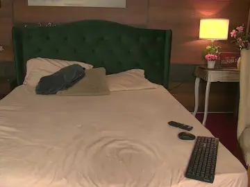 Bongacams Live Porn of AliceBeau