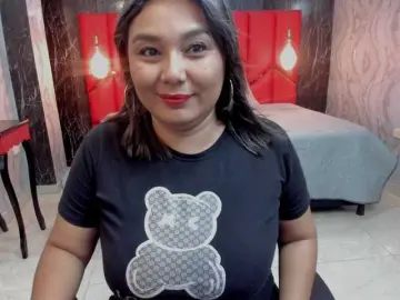 Bongacams Free Porn Cam of LatinaHoleQueen-1