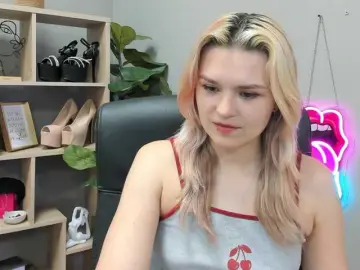 Bongacams Live Sex Cam of SweetLilyxo