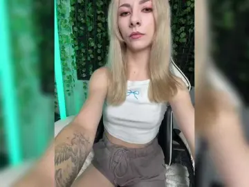 Bongacams Watch Live Sex Cams of Korol-Eva