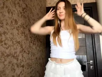 Bongacams Live Sex of MyrticeDollen