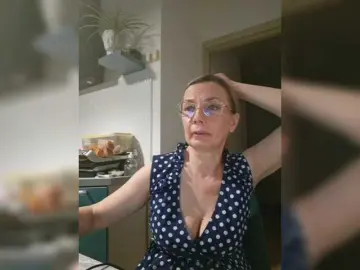 Bongacams Live Sex of ShiningMILF