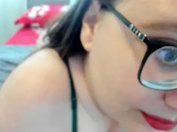Bongacams Free Live Porn of amiravyxen