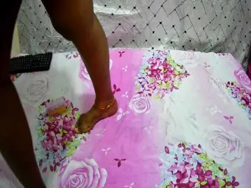 Bongacams Watch Live Sex Cams of bigass-choco