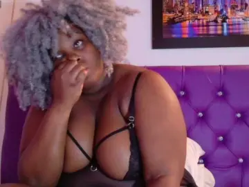 Bongacams Live Porn of ebony-NeighborMoans