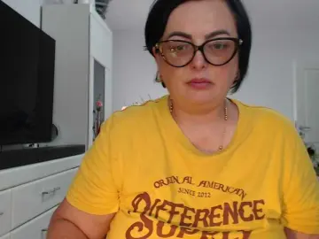 Bongacams Watch Live Sex Cams of Emyllywhite