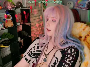 Bongacams Nude Webcam of candy-yeah