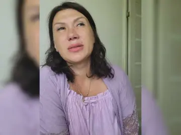 Bongacams Watch Live Sex Cams of RoxySexy