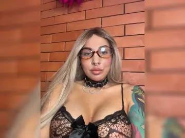 Bongacams Live Sex Cam of CosmoV1be