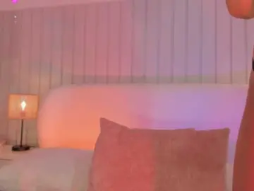 Bongacams Watch Live Sex Cams of Megan-Holly