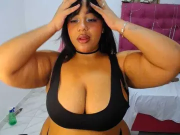 Bongacams Live Porn of MadyKolemam
