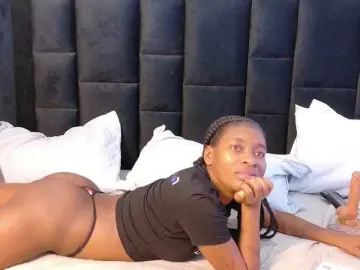 Bongacams Sex Cam of petitelittleebony