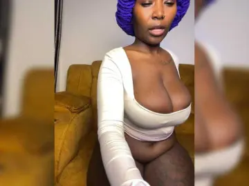 Bongacams Live Sex Cam of HornyBigAss