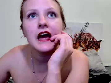 Bongacams Nude Webcam of xmileygreyx