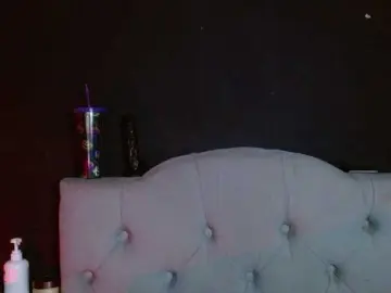Bongacams Live Sex Cam of Red-moonn