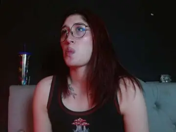 Bongacams Sex Chat of Red-moonn
