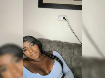 Bongacams Best Webcam of NahomiEbony01