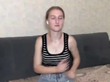 Bongacams Free Porn Cam of DionneCrum
