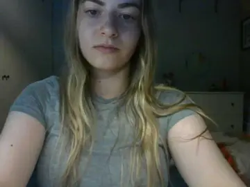 Bongacams Free Porn Cam of RosieJune