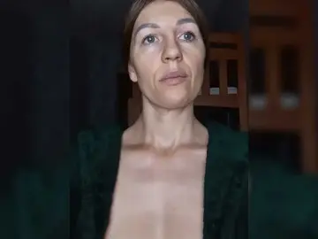 Bongacams Live Sex Cam of Hotprincess2035
