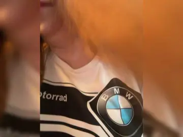 Bongacams Live Porn of MilfaSguirt