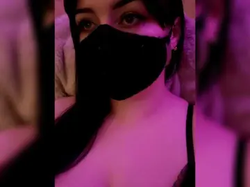 Bongacams Watch Live Sex Cams of YennSI