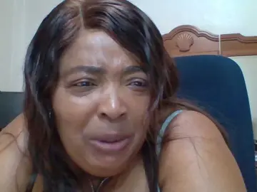 Bongacams Watch Live Sex Cams of pussylips53
