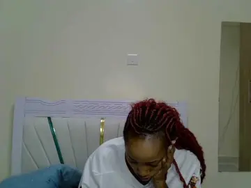 Bongacams Watch Live Sex Cams of PetiteNoir