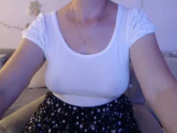Bongacams Live Sex Cam of goodSnowQueen