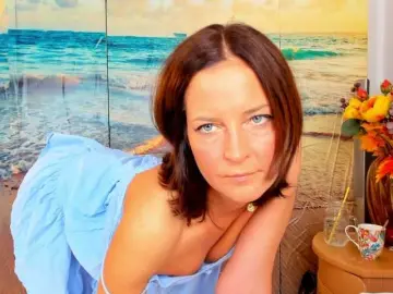 Bongacams Nude Webcam of SatyneQueen