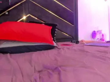 Bongacams Watch Live Sex Cams of AprilJhonnes