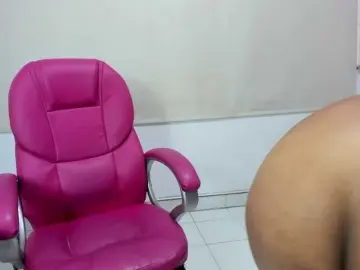 Bongacams Sex Cam of doll-star